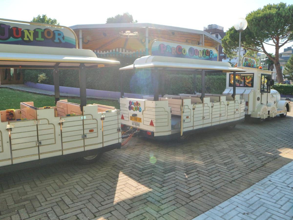 Letizia Appartement Lignano Sabbiadoro Buitenkant foto