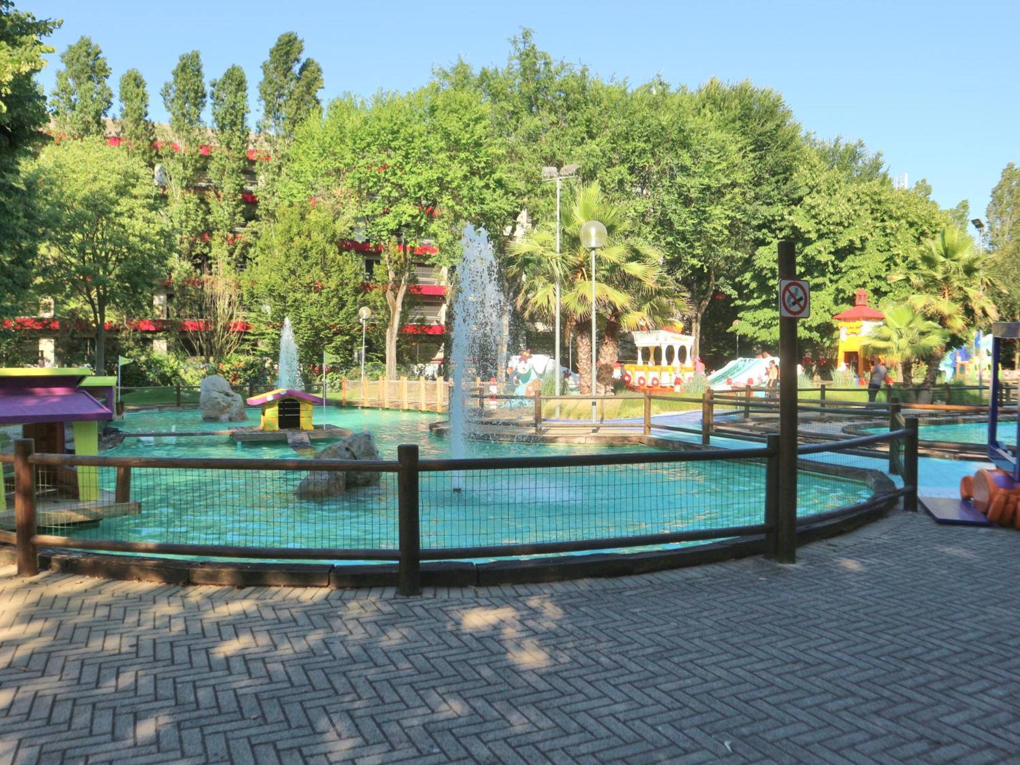 Letizia Appartement Lignano Sabbiadoro Buitenkant foto