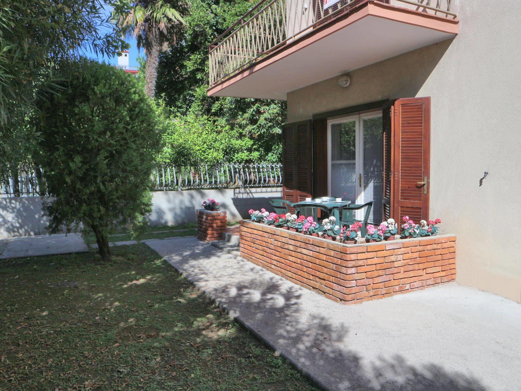 Letizia Appartement Lignano Sabbiadoro Buitenkant foto